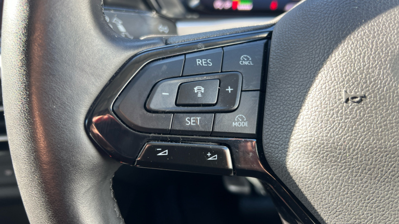 Ford Transit Connect 250 L2 Petrol 1.5 EcoBoost PHEV 150 Limited Van Auto